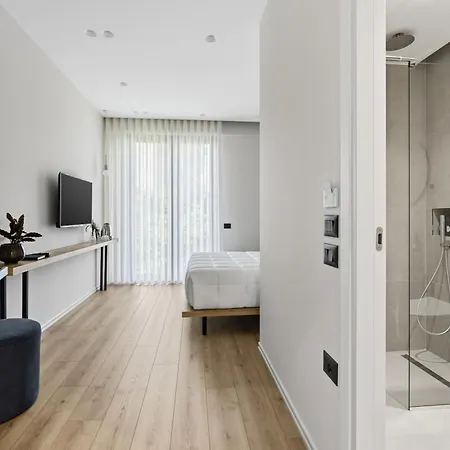 Le Mom Apart Otel 3*